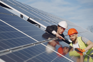 Asesoría técnica-comercial en proyectos de generación distribuida fotovoltaica